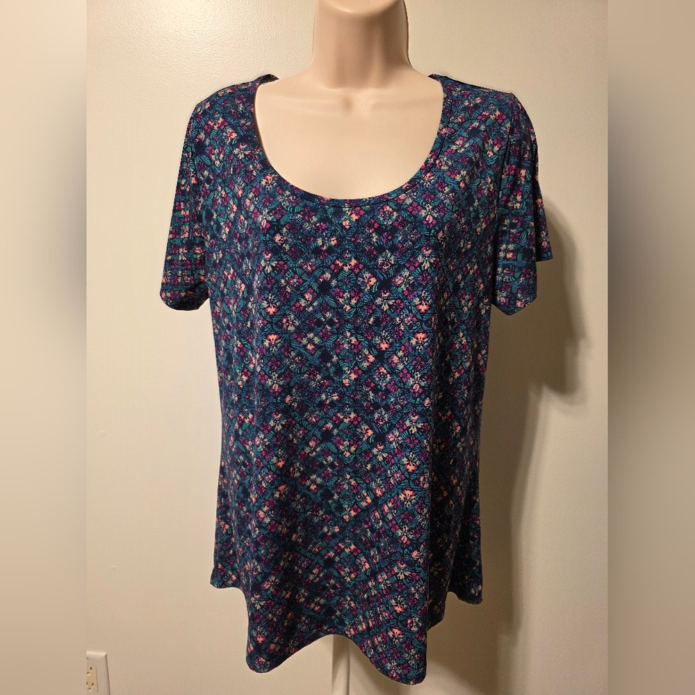 LulaRoe Simply Comfortable Classic T-Shirt